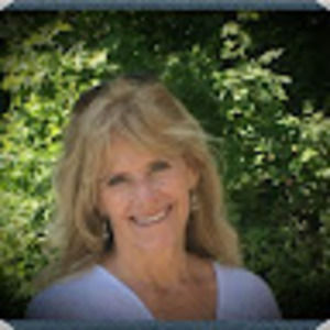 Meet your Posher, Carrie